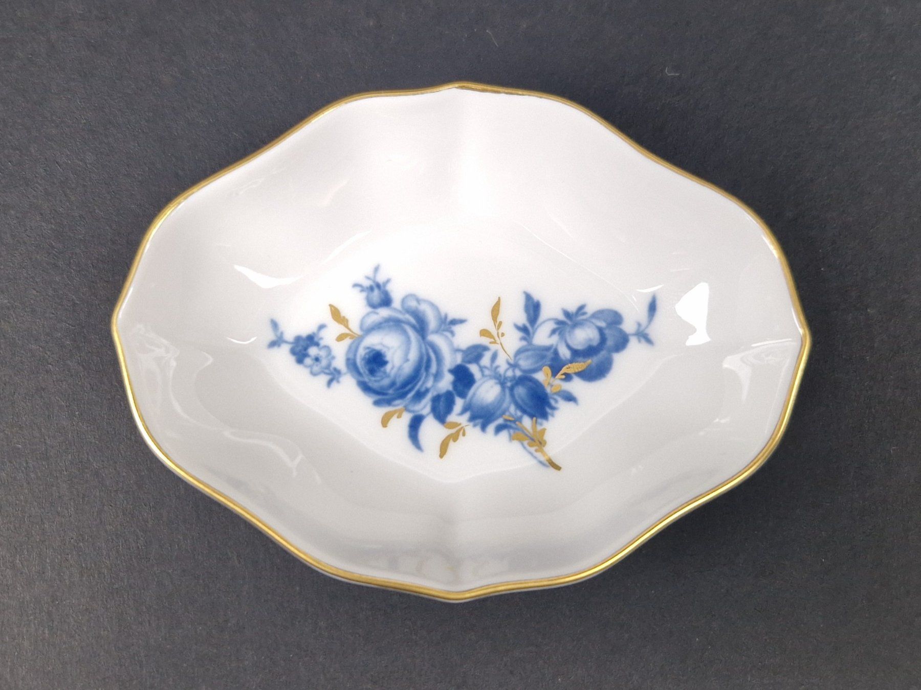 Set di piatti: Meissen Aquatinta Schalenset – Usato da Basel venduto da Restwert_Basel 7