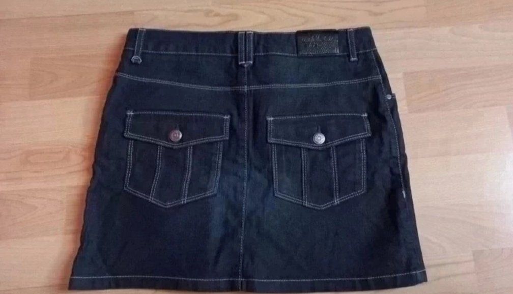 Burberry Vestiti & Gonne: Une jupe jeans Burberry 12ans – Nuovo (secondo la descrizione) da Leytron venduto da SoniaGreen 3
