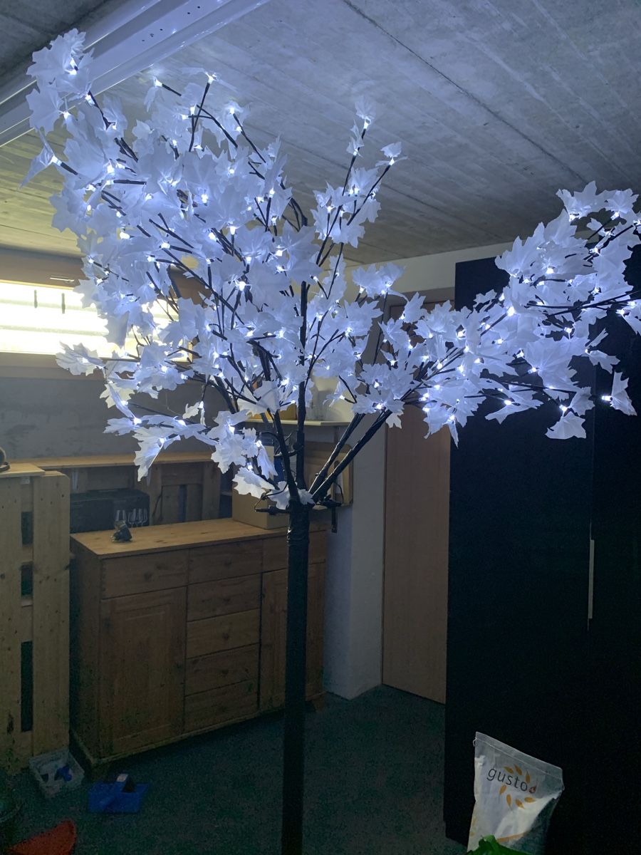 Tutte le decorazioni: Lichterbaum LED Baum, 220cm, Top Zustand! – Usato da Losone venduto da nad_cbt8 1