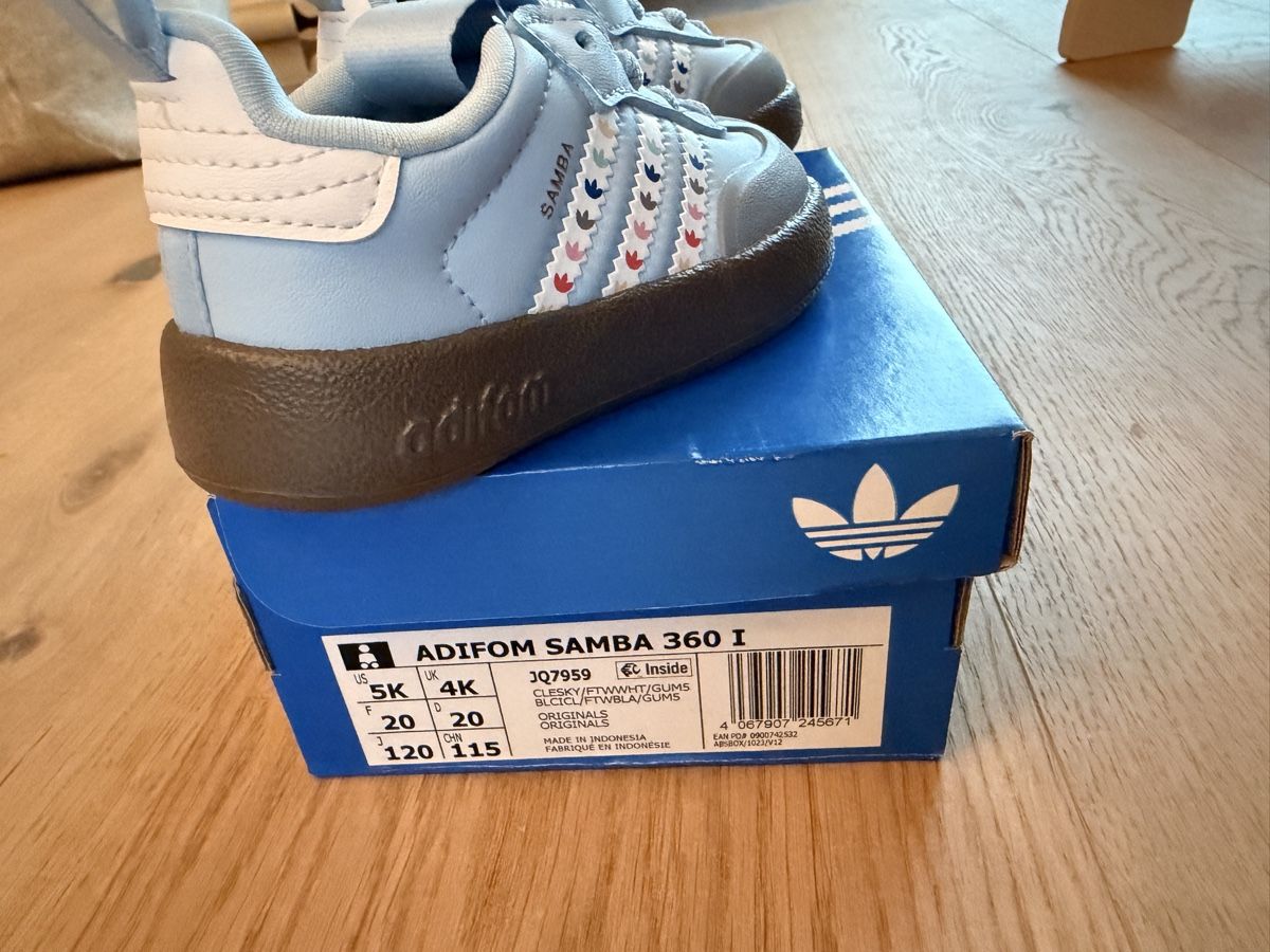 Adidas Scarpe per ragazzi: Adidas Schuhe Grösse 20 – Nuovo e nell'imballaggio originale da triboltingen venduto da Liguster92 1