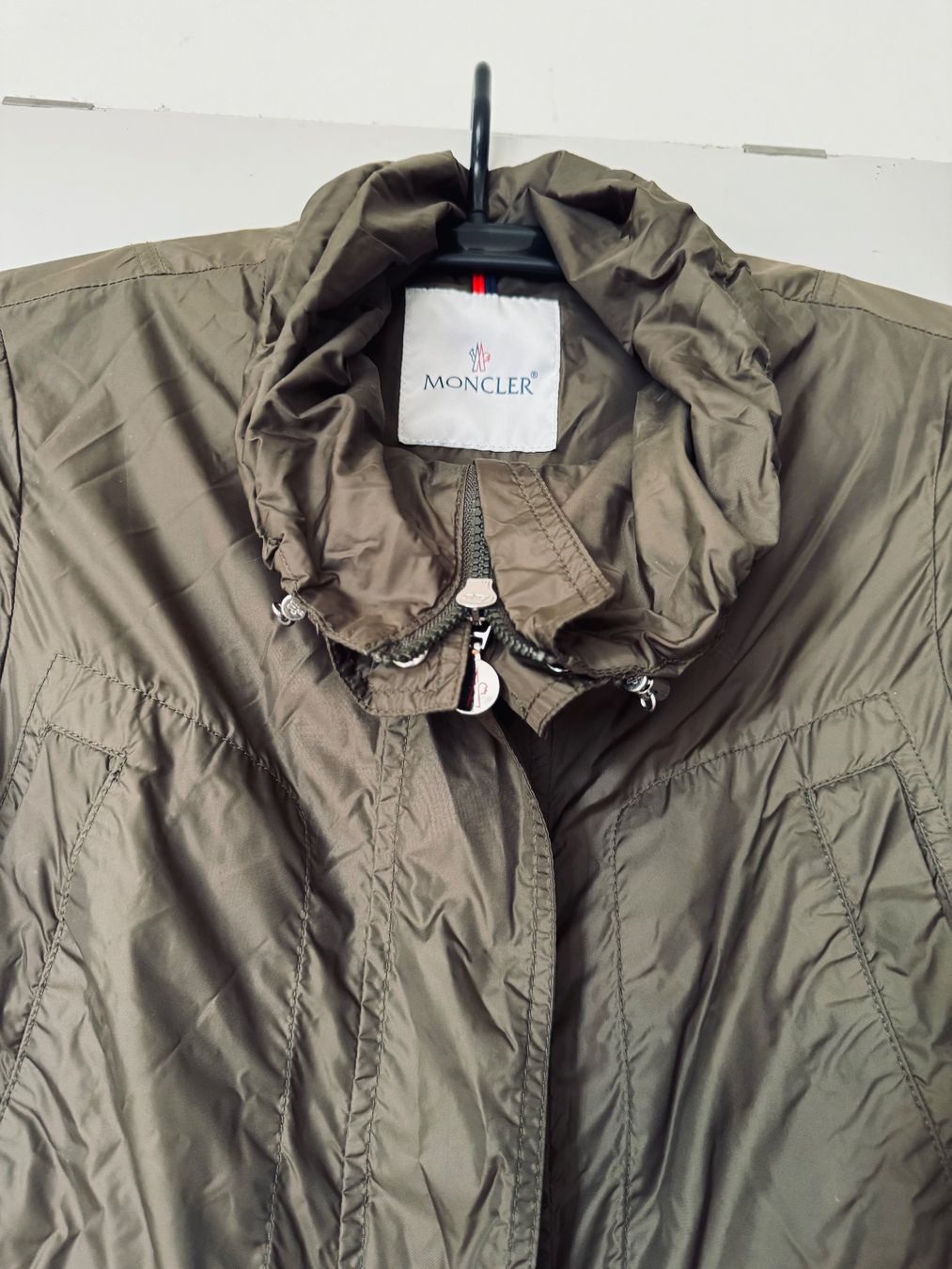 Moncler Giacche: Moncler parka – Usato da zürich venduto da Josmon 2