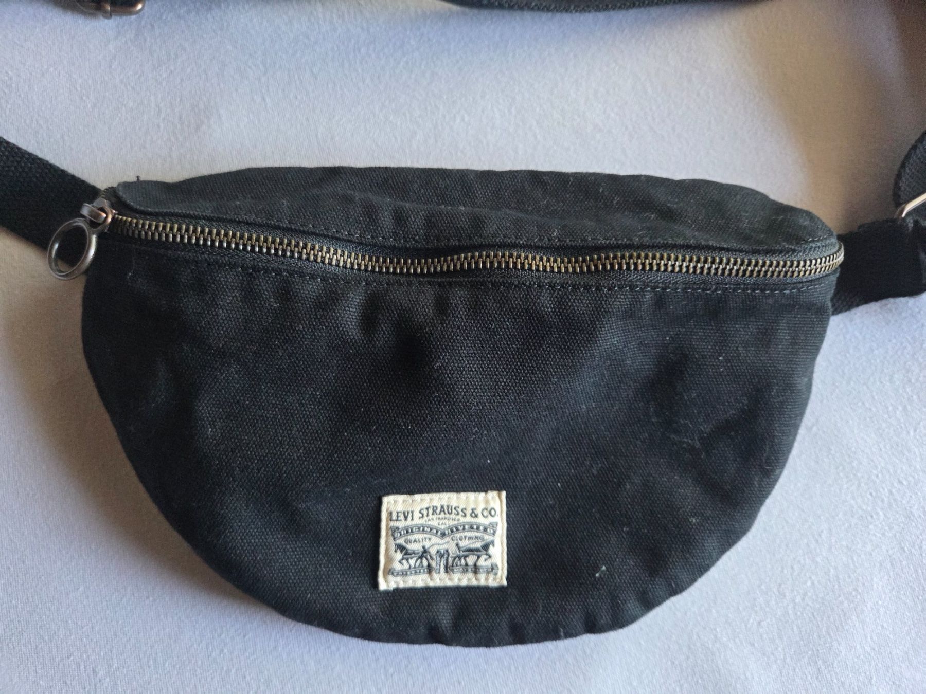Levi's Taschen für Damen: Bauchtasche Levis – Gebraucht aus Zürich von Stephs13 1