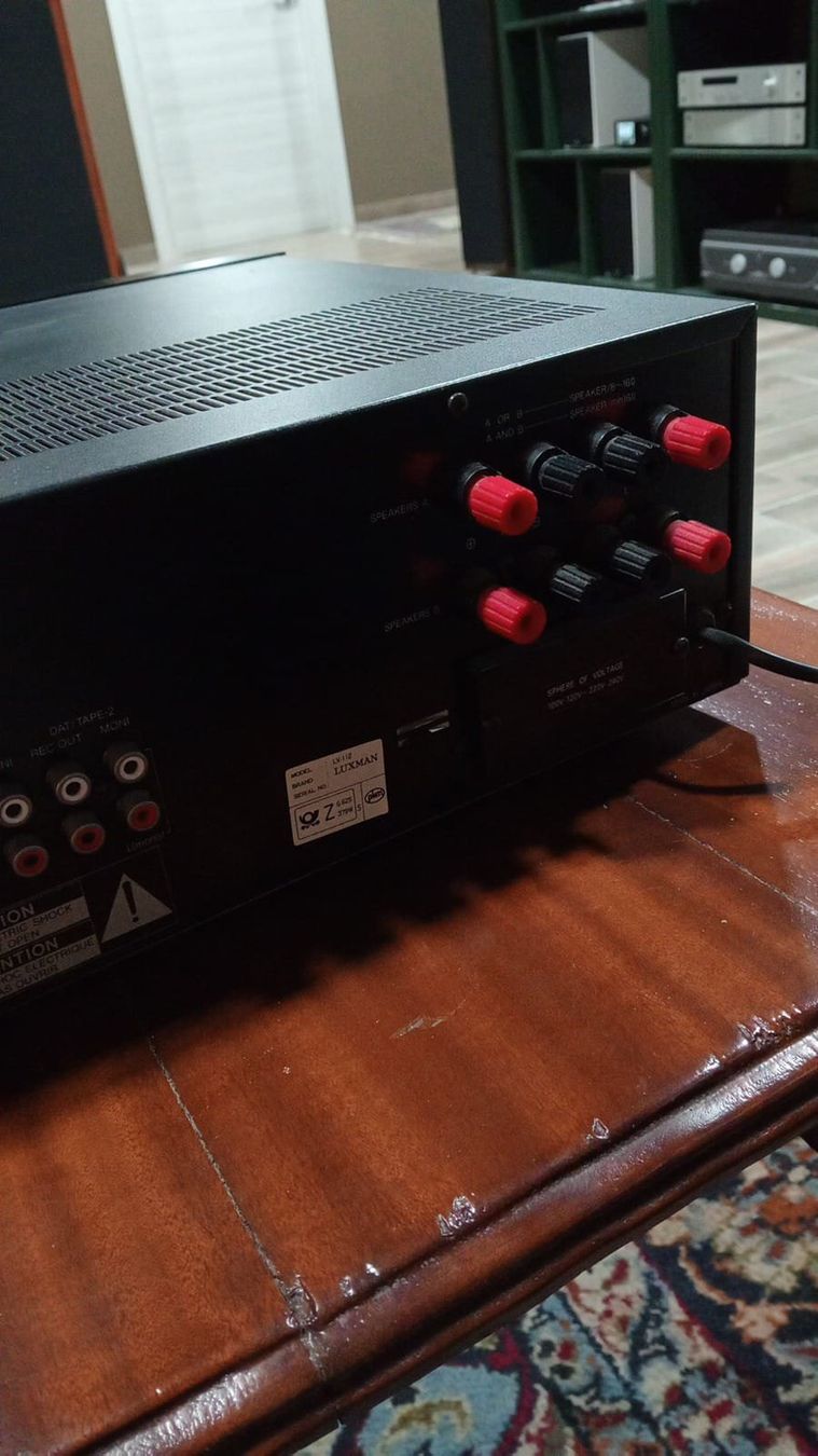 Luxman Amplificatori: Integrated Amplifier Luxman LV-112 – Usato da St-Cergue venduto da per_6cx5 9