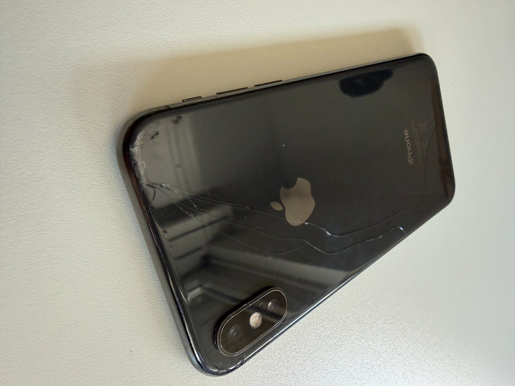 Apple Telefoni cellulari / Smartphones: iphone X 256Gb + 2 cases + extra screen protector – Usato da Zürich venduto da JulesZHW 7