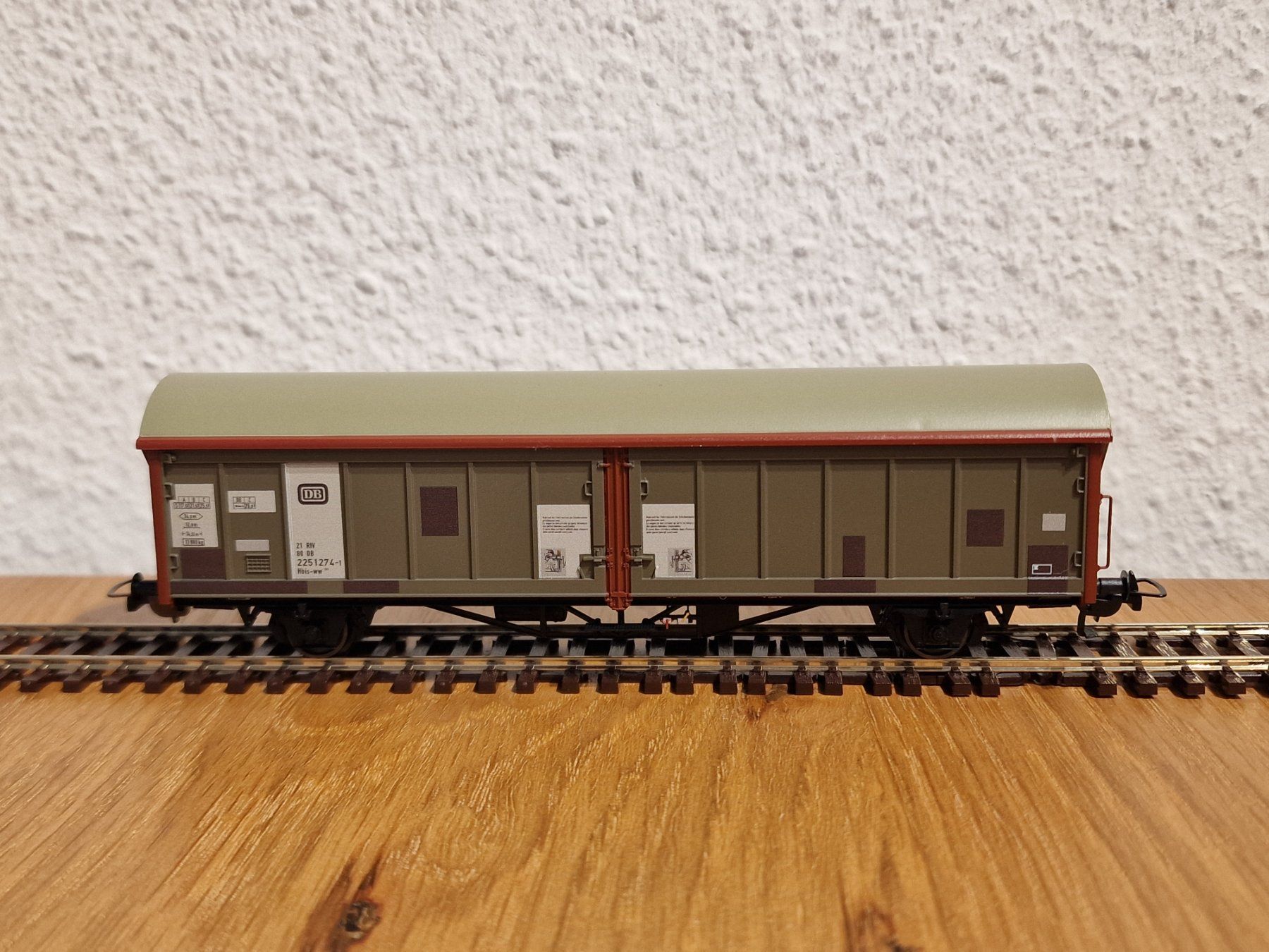 Piko Modellini di ferrovie: DB Schiebewandwagen H0 – Nuovo e nell'imballaggio originale da Matten b. Interlaken venduto da lor_hr9w 1