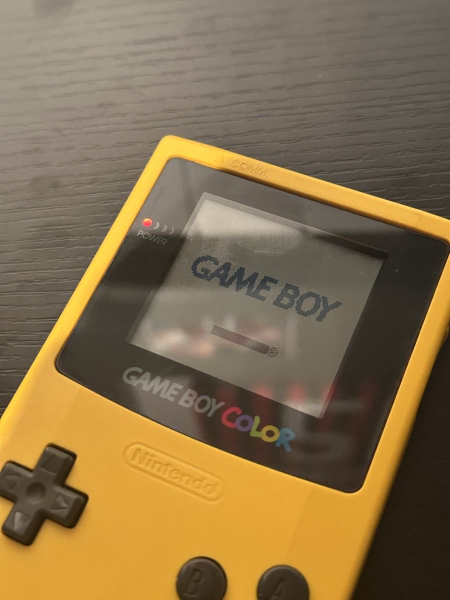 Nintendo Console: NITENDO COLOR GELB – Usato da Unterstammheim venduto da Robin059 1