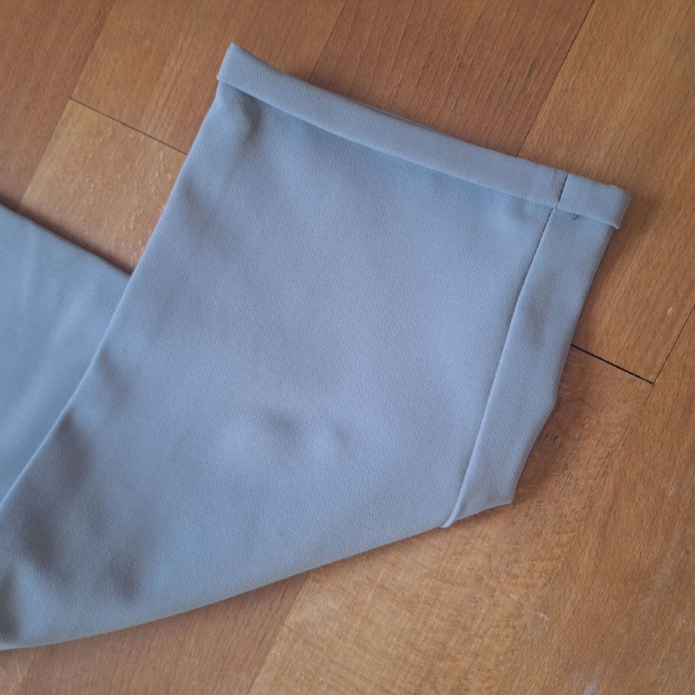 Cambio Pantaloni: Schöne Cambio Hose, Grösse 36, Farbe hellgrau – Usato da Wettingen venduto da Blau8 5