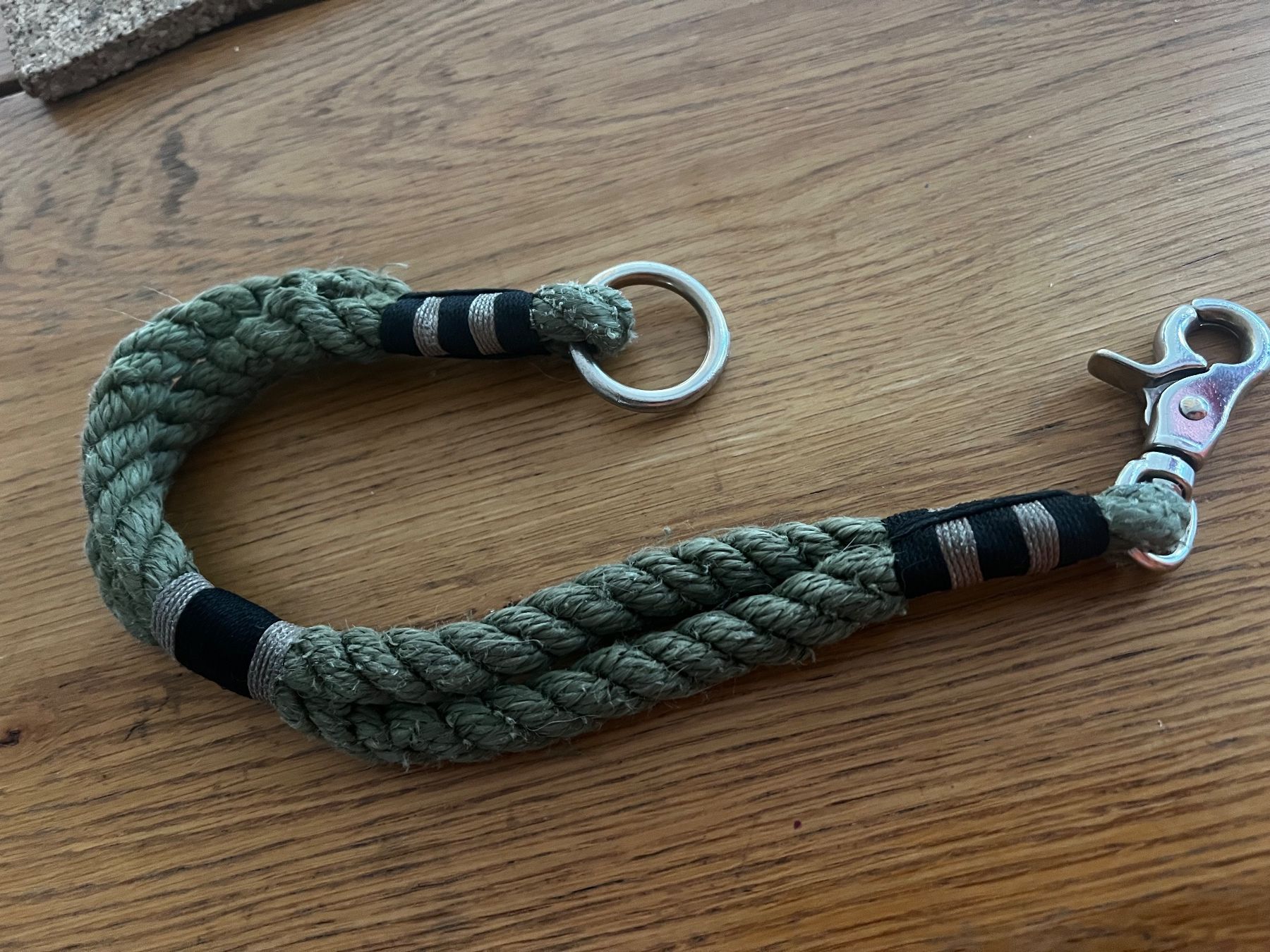 Guinzagli & Collari: Hundehalsband von "Styleash" olive 46cm – Usato da Lufingen venduto da bombolulu 1