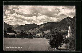 Saanen, Gesamtansicht mit Kirche im Vord