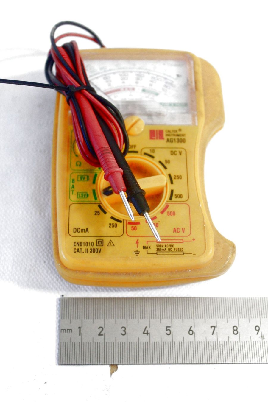 Misurare: Kleines MULTIMETER mit diversen Kabel, funktionsgeprüft – Usato da Bern venduto da Vitaneuf 3