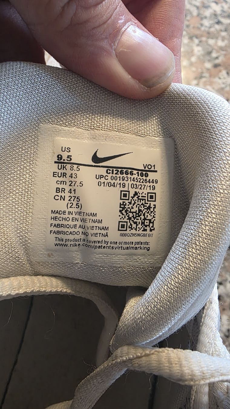 Nike Scarpe da uomo: Nike PG 3 x NASA White Gold – Usato da Aarau venduto da ST33 4
