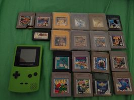 Game Boy Color mit Spielen