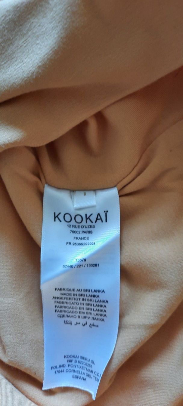 Kookai Top: Kookai, top (Nola) – Nuovo (secondo la descrizione) da Lussery-Villars venduto da pousinete02 3