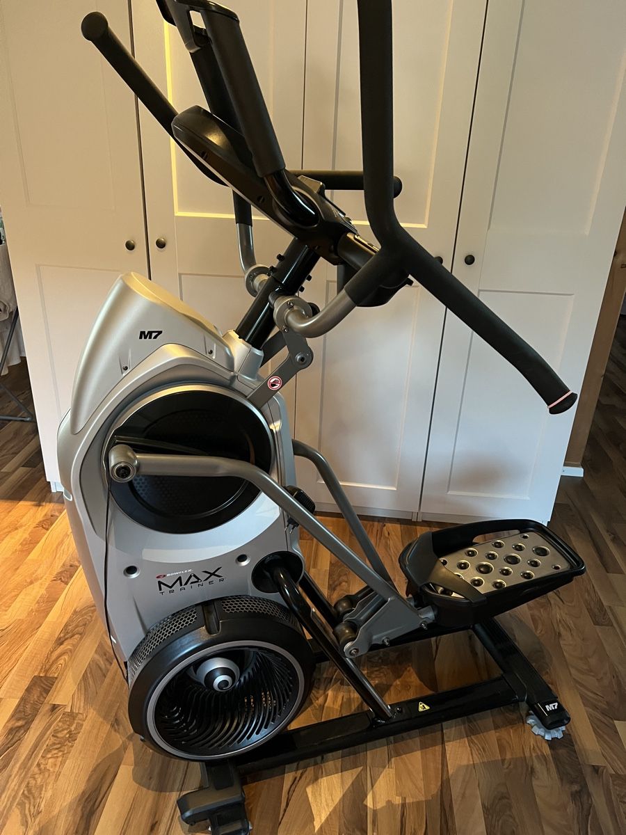 Bowflex Vélos d'appartement: Bowflex M7 – D'occasion à Sirnach par Dea13r