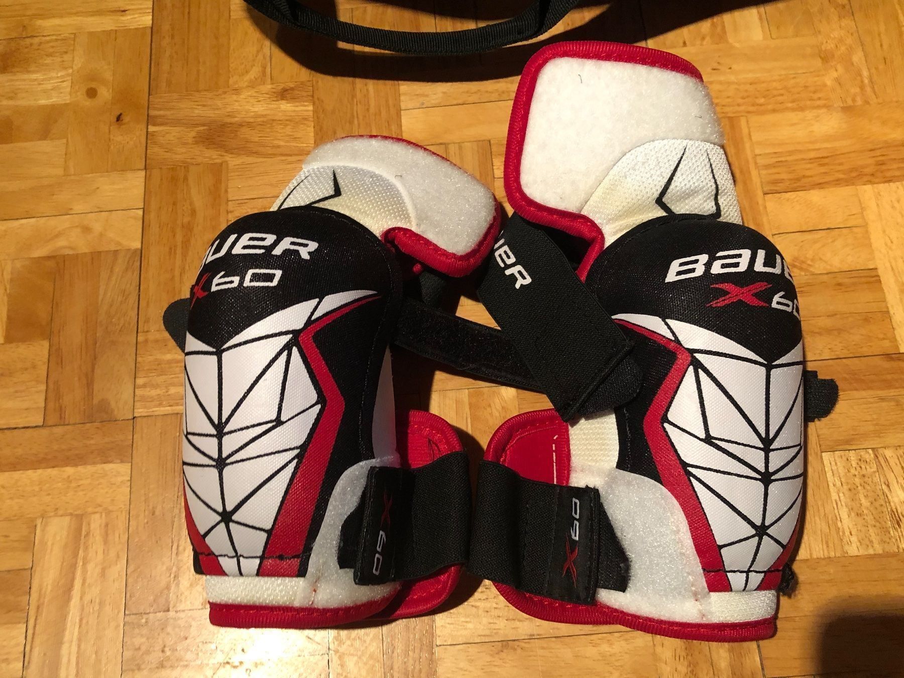 Bauer Protezioni & Imbottiture: Eishockey Ausrüstung – Usato da Arosa venduto da Paklica 8