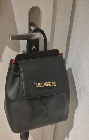 Rucksack LOVE MOSCHINO schwarz Damen Lederoptik neuwertig
