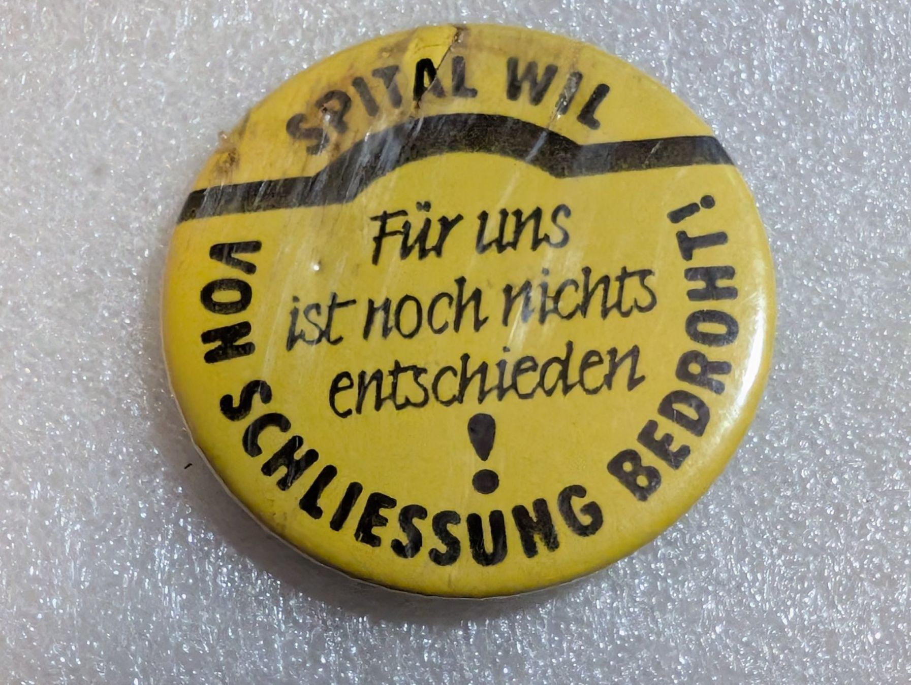 Plaketten & Abzeichen: Ansteckbutton 235: – Gebraucht aus Oppligen von Pin-Fall-Shop