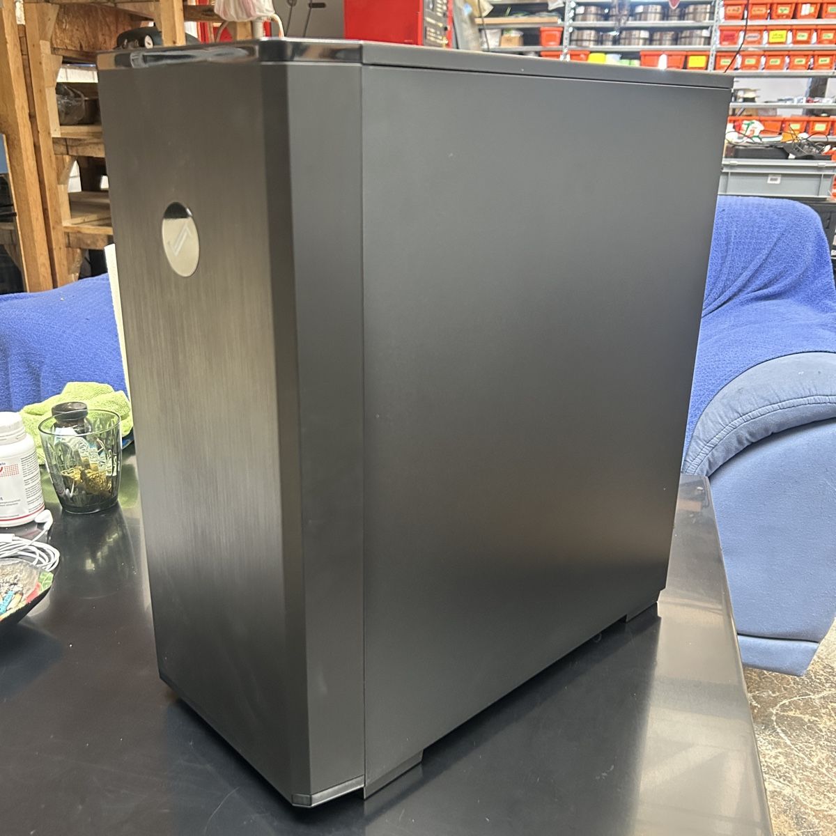 Amd PC: Joule Performance Strike RX6800 AR5 Gaming PC (1/1) – Nuovo (secondo la descrizione) da Untersiggenthal venduto da sinamoll
