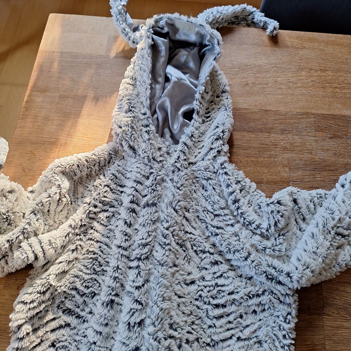 Costumi: Fasnachtskostüm – Usato da Riehen venduto da rah_rr6c