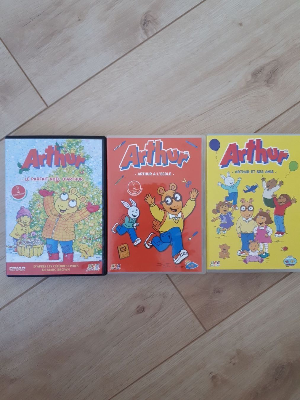 Tutti i DVDs: Arthur  Lot de 3 DVDs – Nuovo (secondo la descrizione) da Ferlens VD venduto da sunshine321