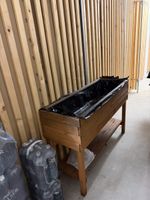 Hochbeet aus Holz mit Ablagefläche braun guter Zustand