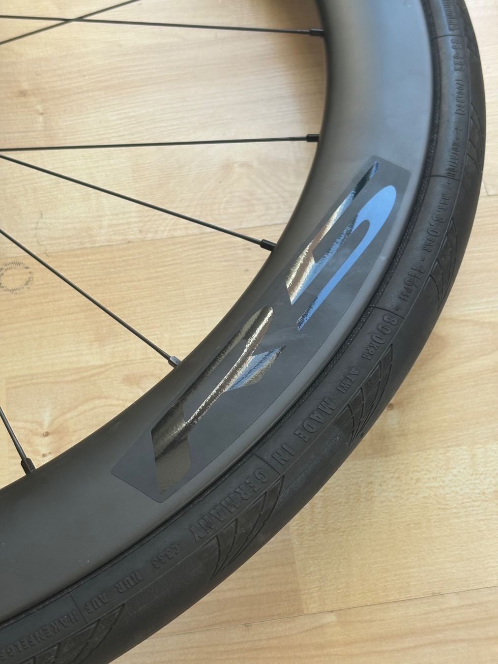 Pièces détachées: Roues carbone Novatec – D'occasion à Corseaux par dow_s6cj 6