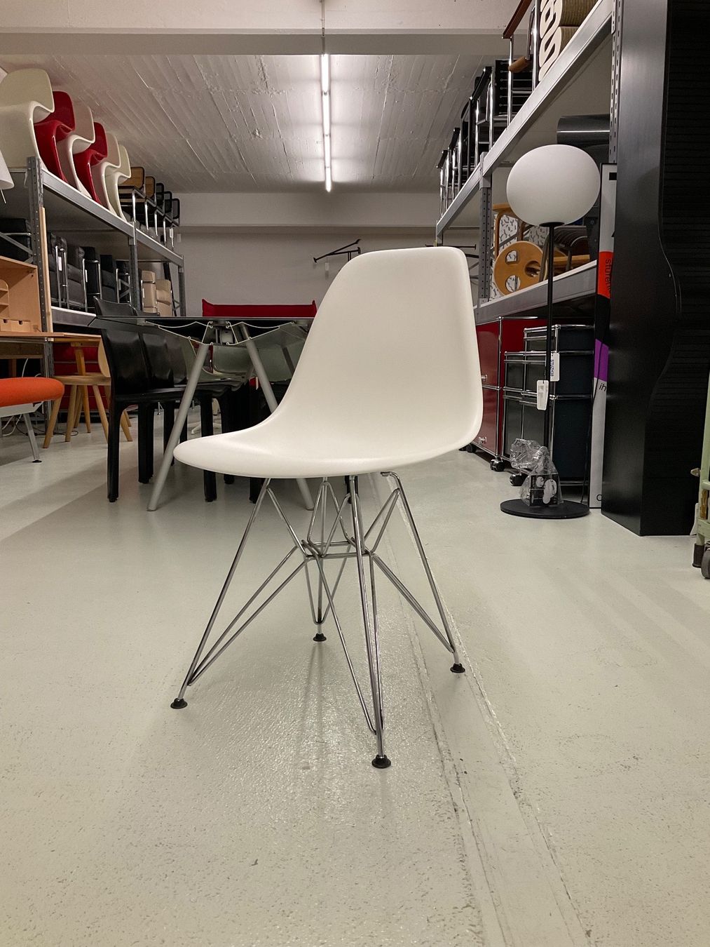 Vitra Stühle: Original Eames Sidechair von Vitra Weiss DSR - Eifel – Gebraucht aus Zürich von vintage_design_sale 5