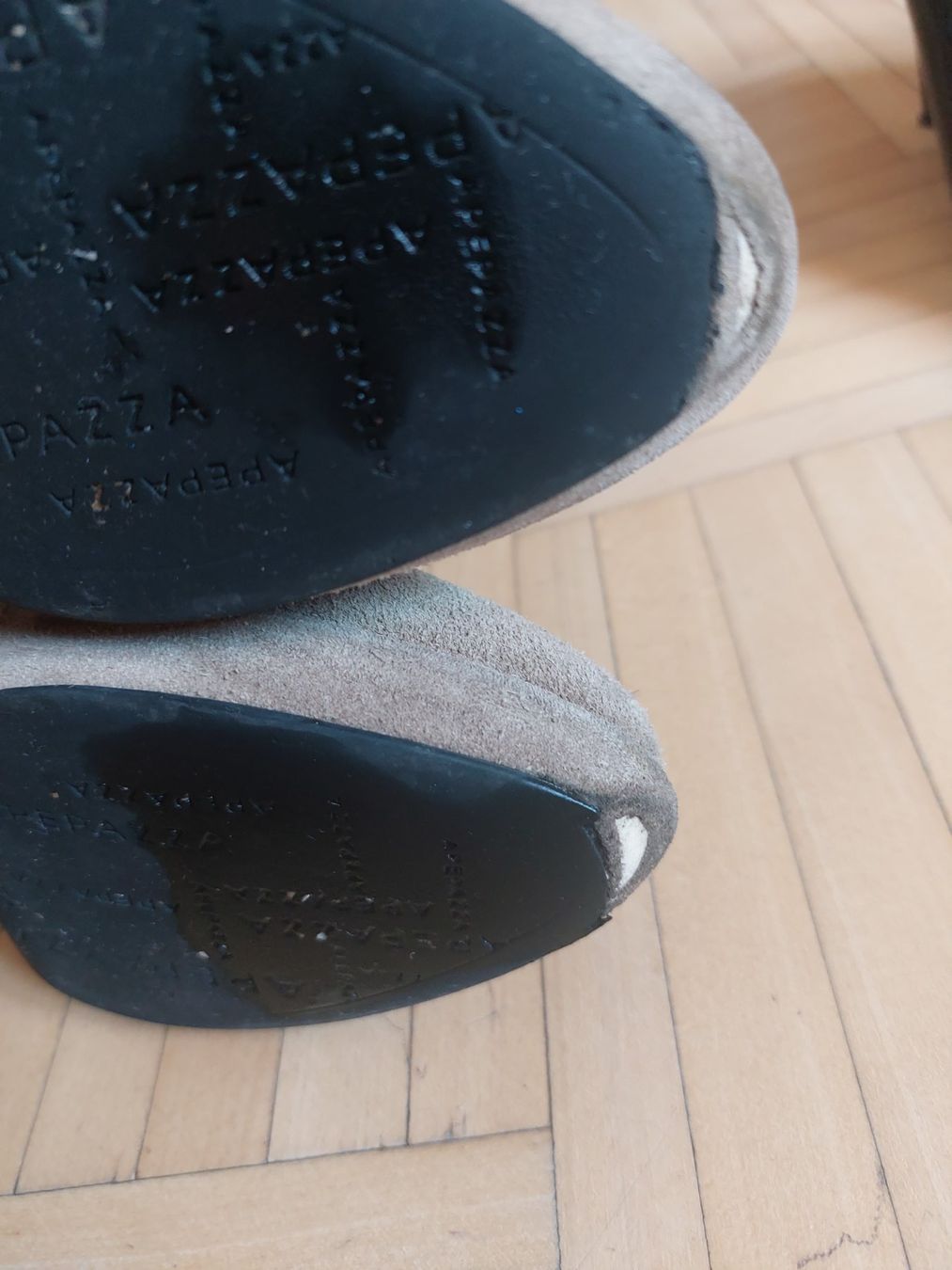 Scarpe da donna: Warme Wildlederstiefeletten Gr. 38 mit Lammfellfutter – Usato da Romanshorn venduto da SwissEnn 5