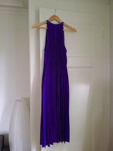 Vestiti: Königsblaues Abendkleid mit Plissee – Usato da Basel venduto da sab_5g5n