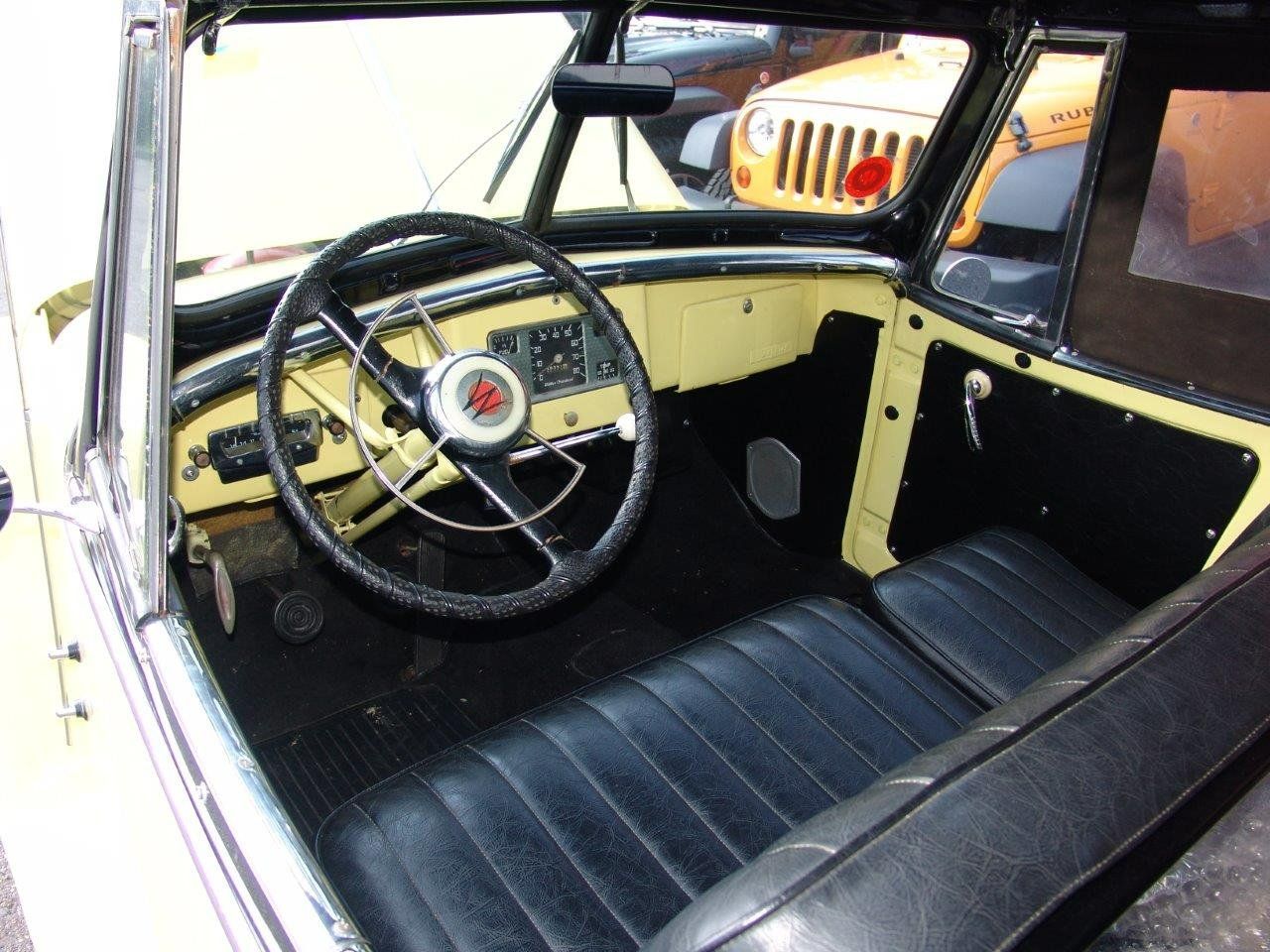 Jeep Automobili: Willys Jeepster  1948 – Usato da Au ZH venduto da Karussell 4