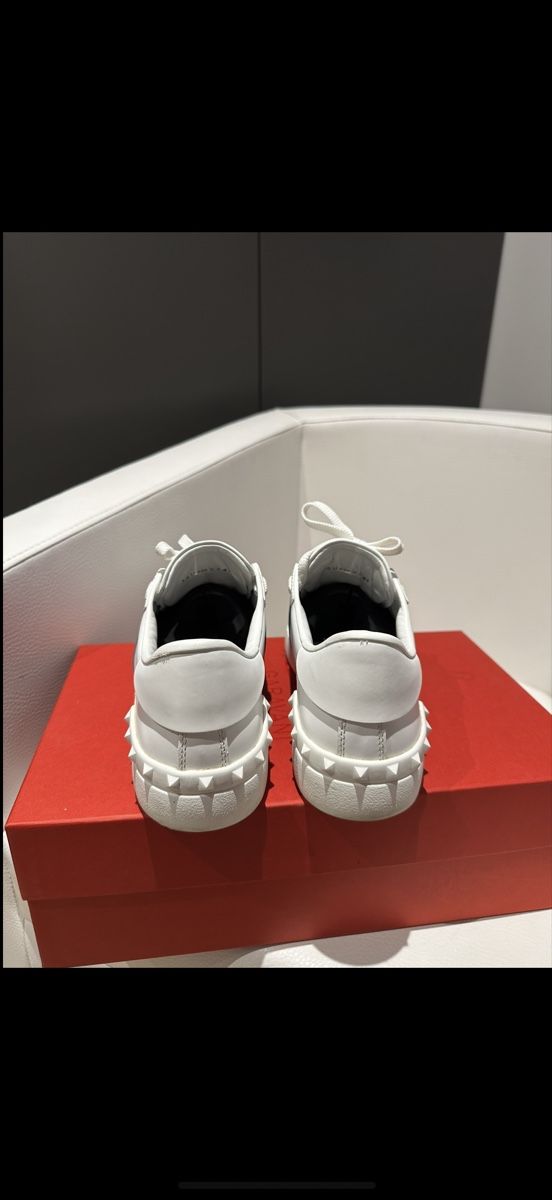 Scarpe da uomo: Basket Valentino – Usato da Vésenaz venduto da lia_9ljt 3