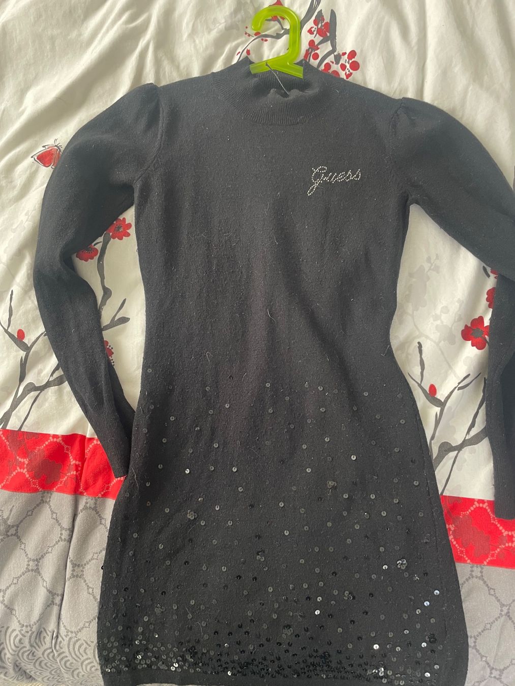 Vestiti & Gonne: Strickkleid von GUESS 152 – Usato da Allschwil venduto da Naike06 1
