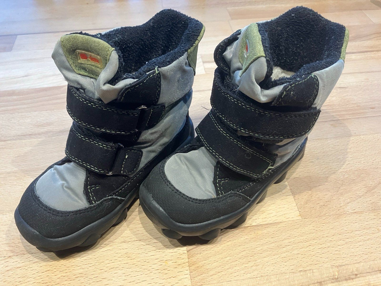Elefanten Chaussures garçon: Elefanten Winterschuhe Gr. 24 – D'occasion à Liebefeld par M_Schneider