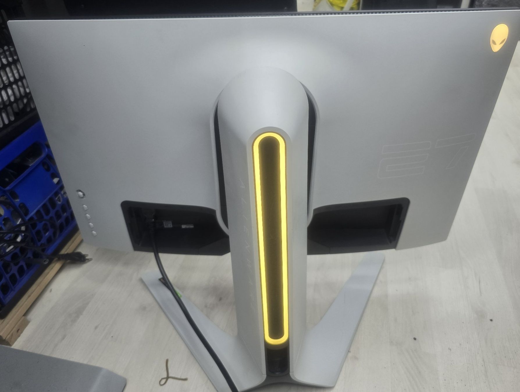 Ecrans: Dell Alienware - AW2721D – Défectueux à La Chaux-de-Fonds par CrossPedro1 4