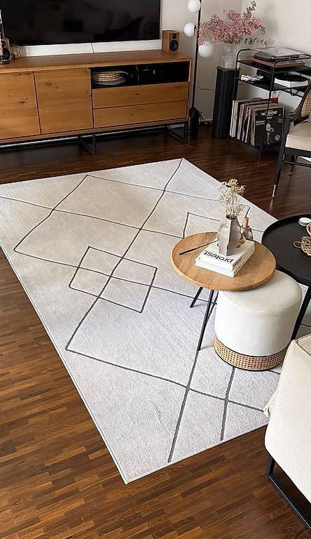 Tappeti: Teppich von Westwing – Usato da Glattpark(Opfikon) venduto da dic_7gxr