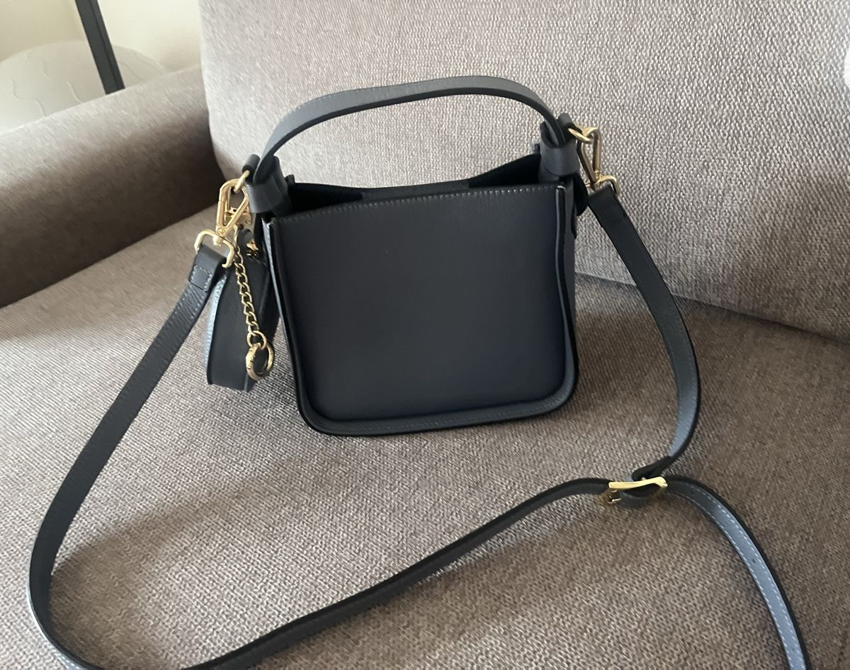 Taschen für Damen: Blue petrol leather shoulderbag – Gebraucht aus Lausanne von Chika_Tetsu 2