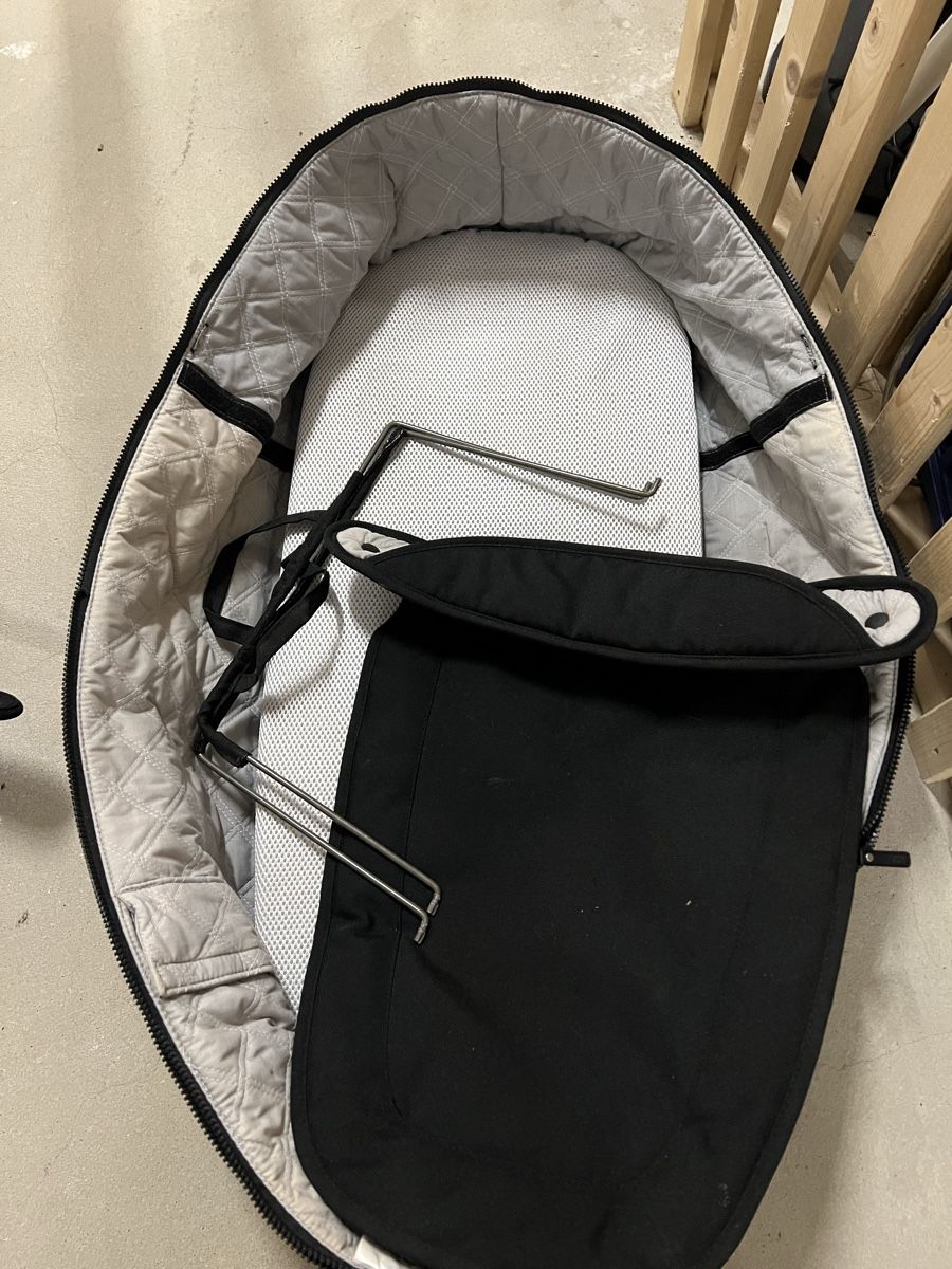 Joolz Carrozzine: Joolz Geo 2 Kinderwagen gebraucht – Usato da Luzern venduto da Pacena 9