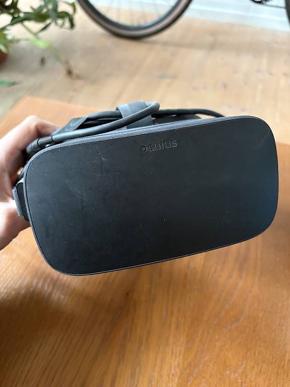 Casque VR: Oculus / HTC Vive Base Station / Controller – D'occasion à Zürich par jachalala