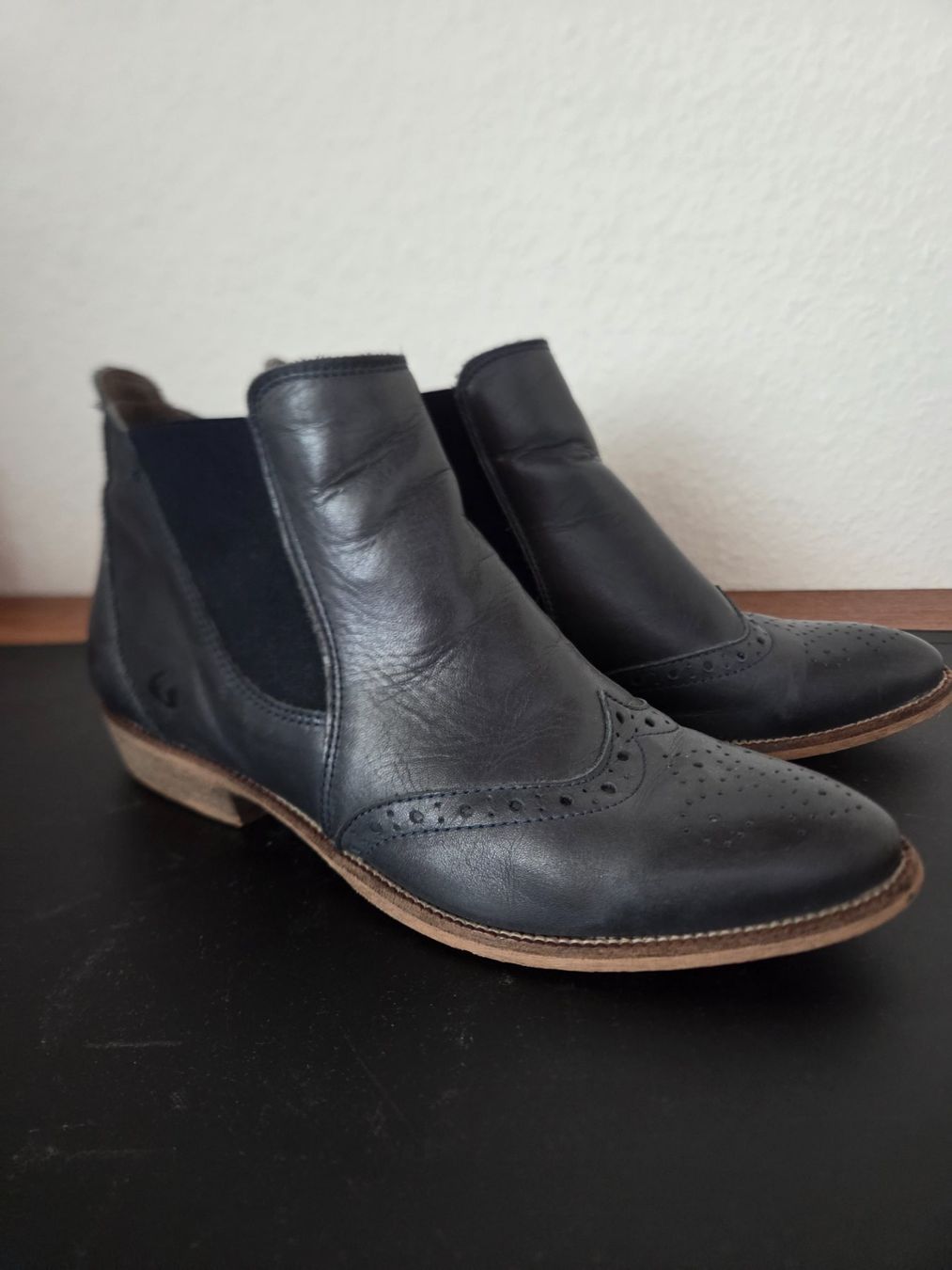 Scarpe da donna: Blaue Chelsea Boots – Usato da Zürich venduto da Stephs13