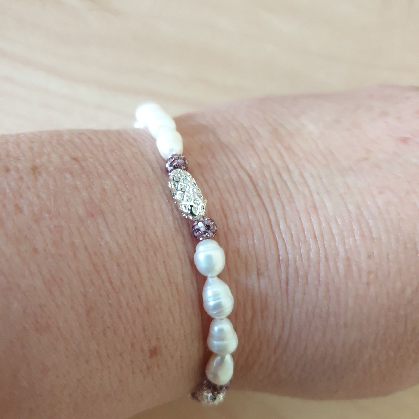 Bracciali & Braccialetti: Süsswasser Perlen Elastarmband Neu Länge 18cm  – Nuovo (secondo la descrizione) da Winterthur venduto da katzen07 2