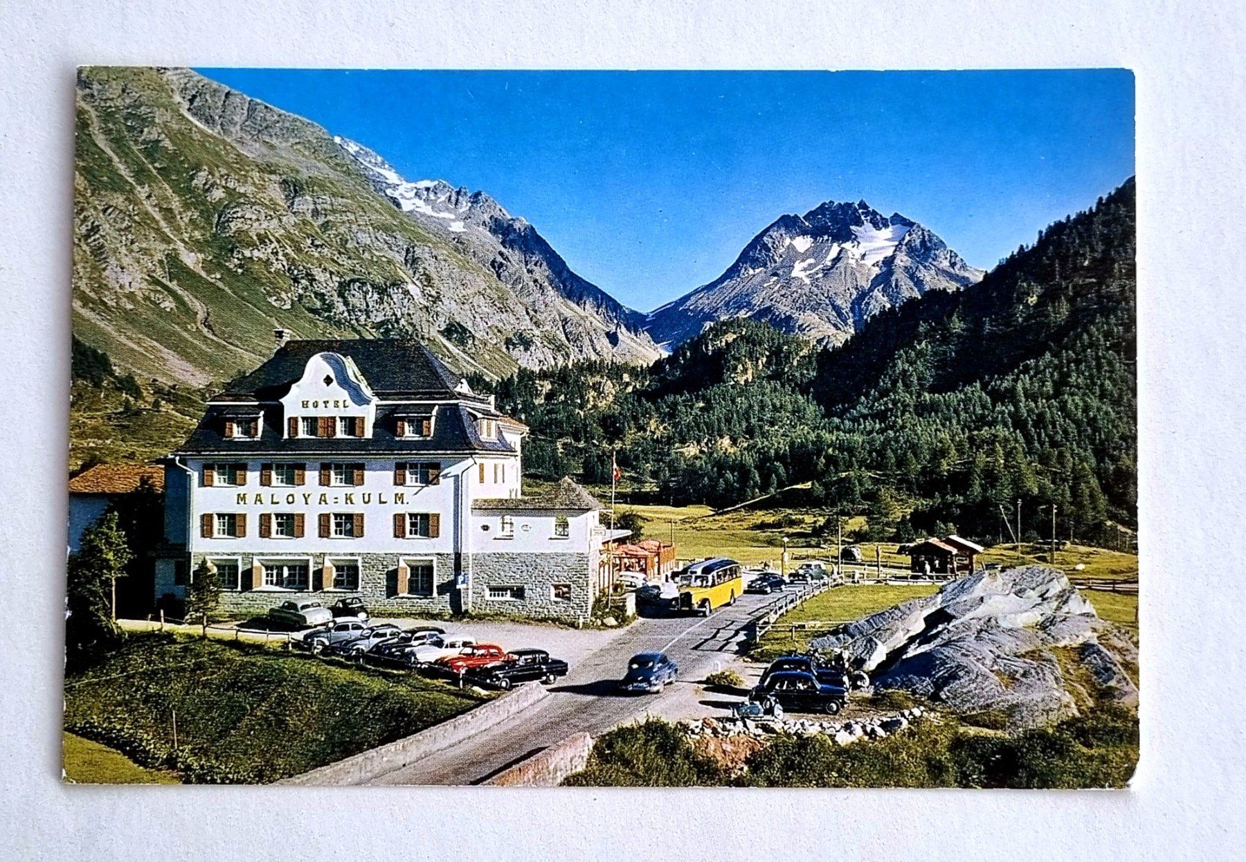 Cartoline postali: Hotel Maloya Kulm - Postauto - 1967 – Usato da Rothrist venduto da RROENK