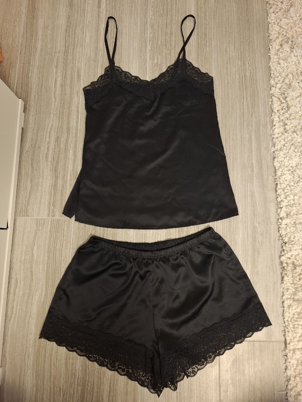 Negligees & Pigiami: Pyjama noir taille S – Usato da Ecublens FR venduto da ame_y8tq