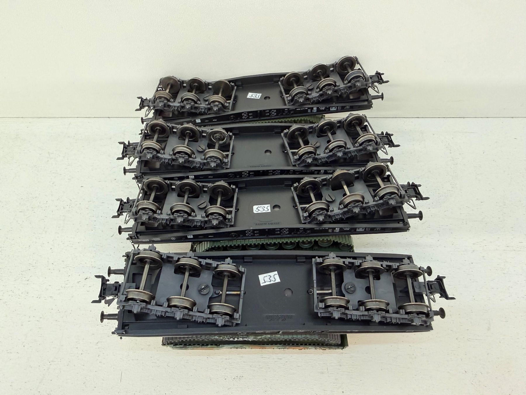 Märklin Modelleisenbahnen: Märklin 4867 Schwerlast-Flachwagen mit Panzer – Gebraucht aus Büsserach von ModellbahnDepot 7