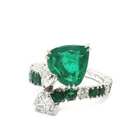 SMARAGDRING MIT DIAMANTEN IN WEISSGOLD MIT REPORT