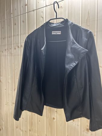 Sandro Ferrone Kunstleder Jacke in Schwarz, Grösse 38. 51