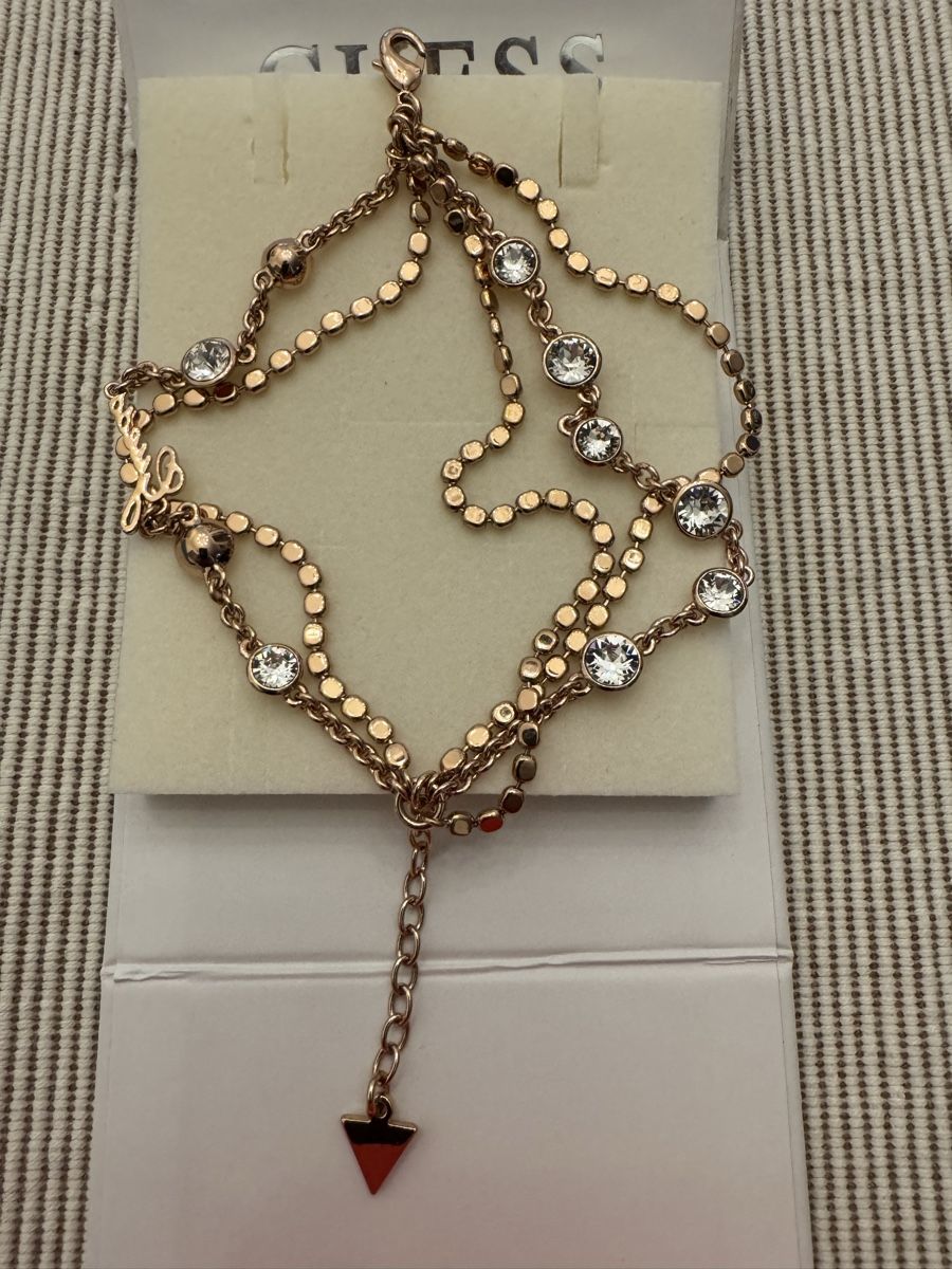 Guess Armbänder & -reifen: Guess Armkette Gold mit Strass - Neu – Neu und originalverpackt aus Hinwil von nfess