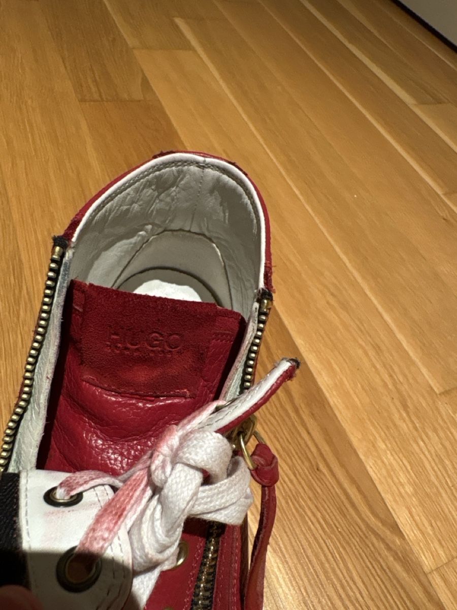 Hugo Boss Scarpe da donna: Hugo Boss Damenschuhe Gr. 38 rot – Usato da Bülach venduto da Chantoffel 5