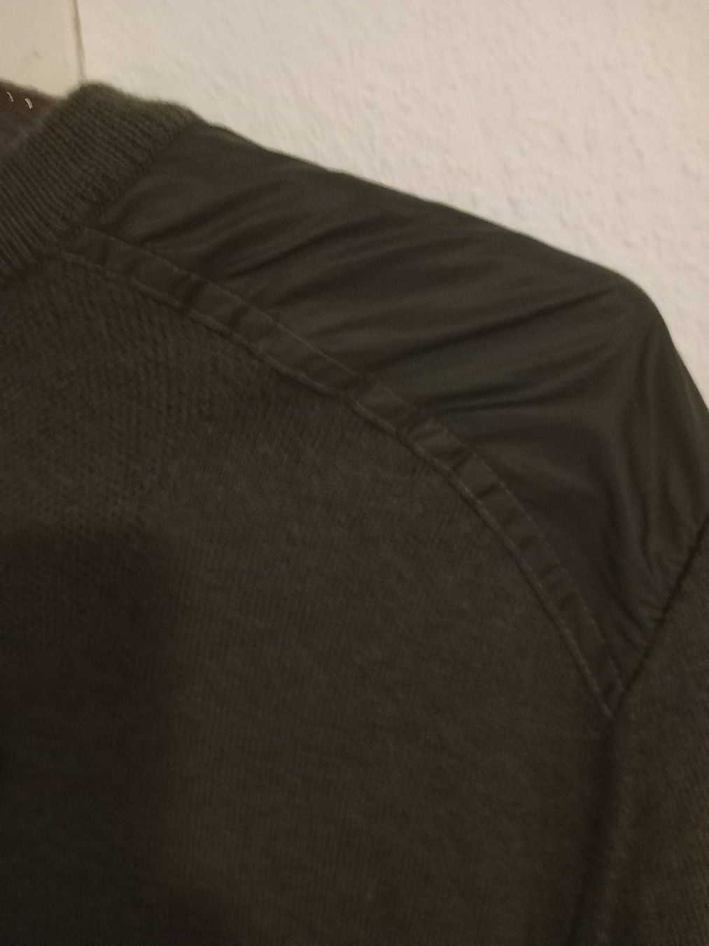 Maglioni & Felpe: Canada Goose pull over taille S – Usato da Le Grand-Saconnex venduto da Rgt87 4
