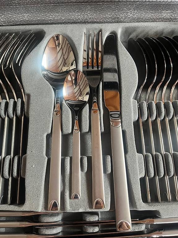 Set di posate: Besteck Set – Usato da Stettlen venduto da mel_tg52 1