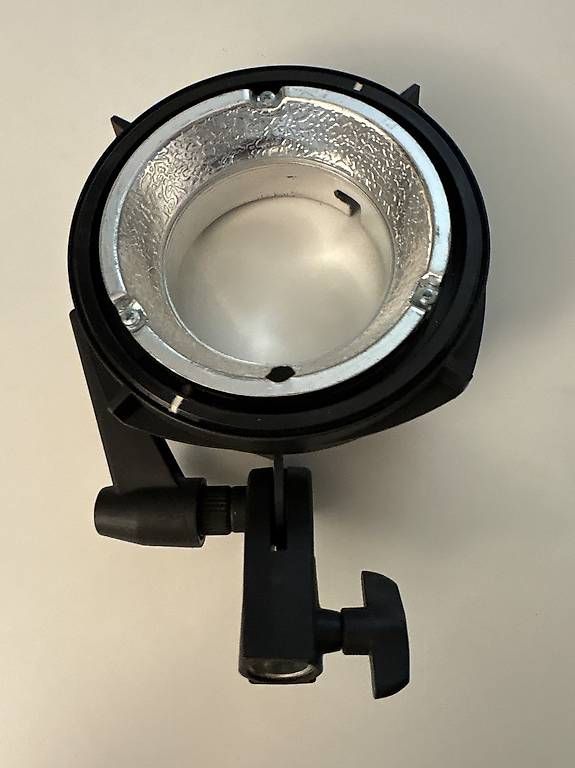Flash: Adaptateur Quadra Elinchrom – Usato da Mont-sur-Lausanne venduto da iva_tqk2
